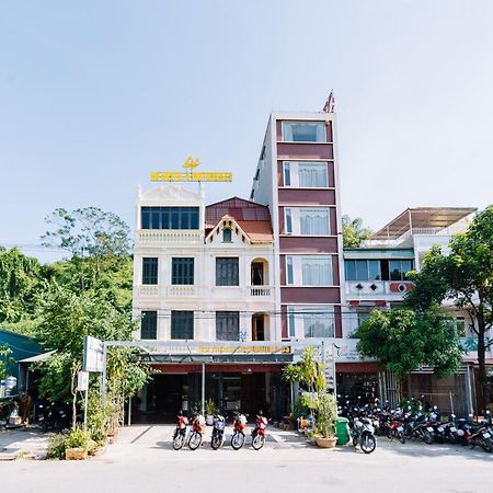 Hg Hostel Provide Tours & Motorbikes 河江 外观 照片