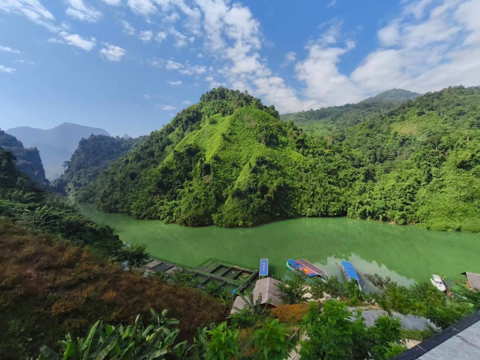 Hg Hostel Provide Tours & Motorbikes 河江 外观 照片